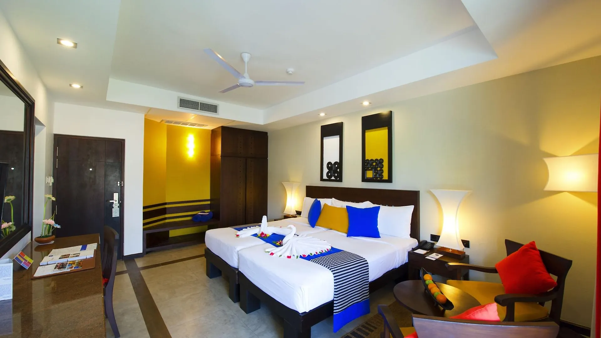 Club Hotel Dolphin Negombo Resort