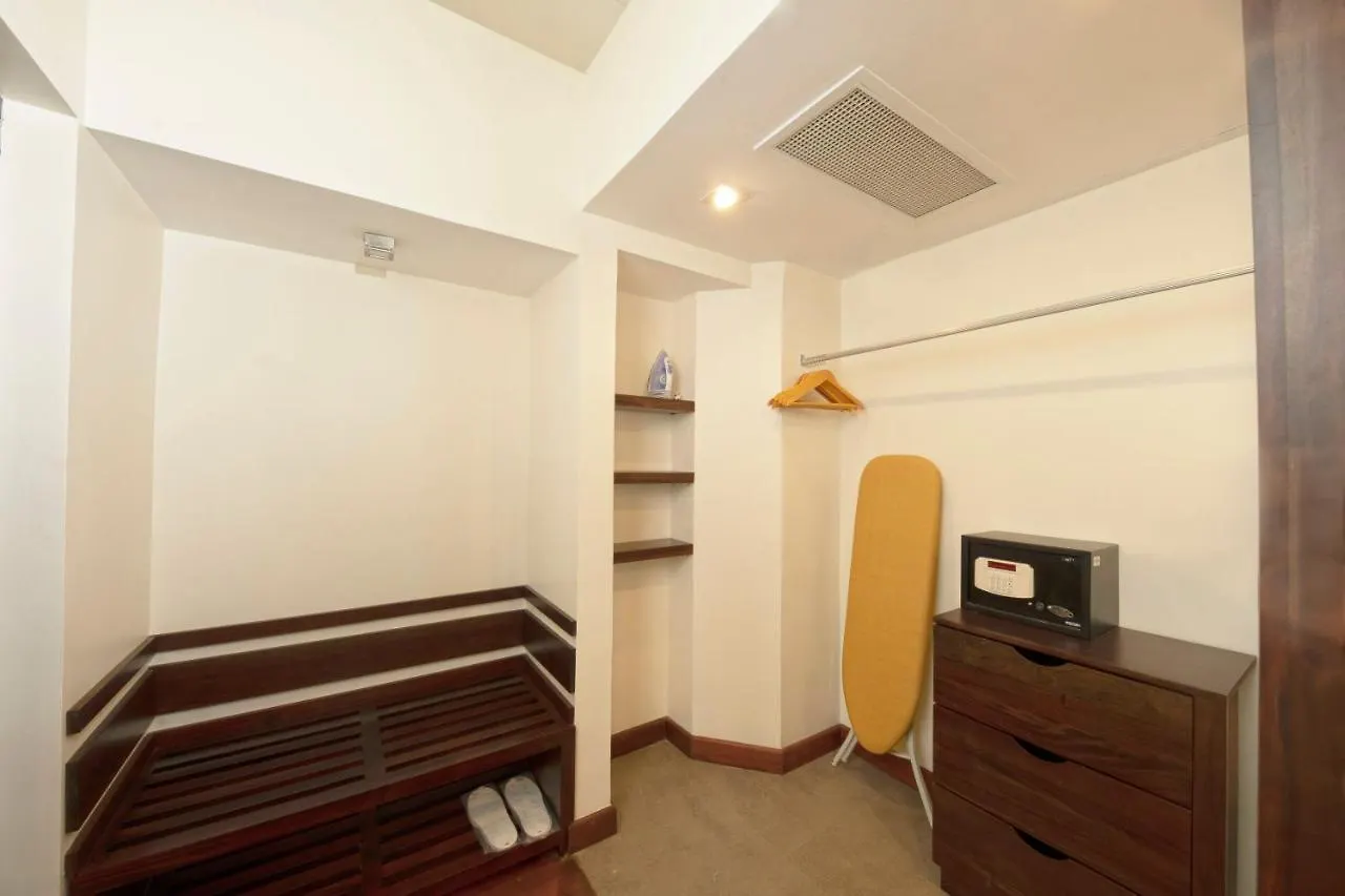 Club Hotel Dolphin Negombo
