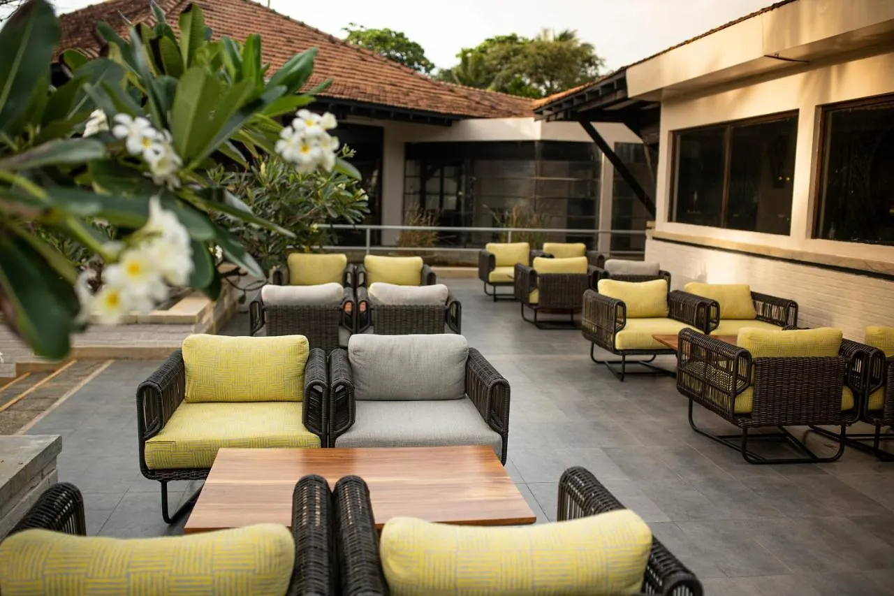 Club Hotel Dolphin Negombo Resort