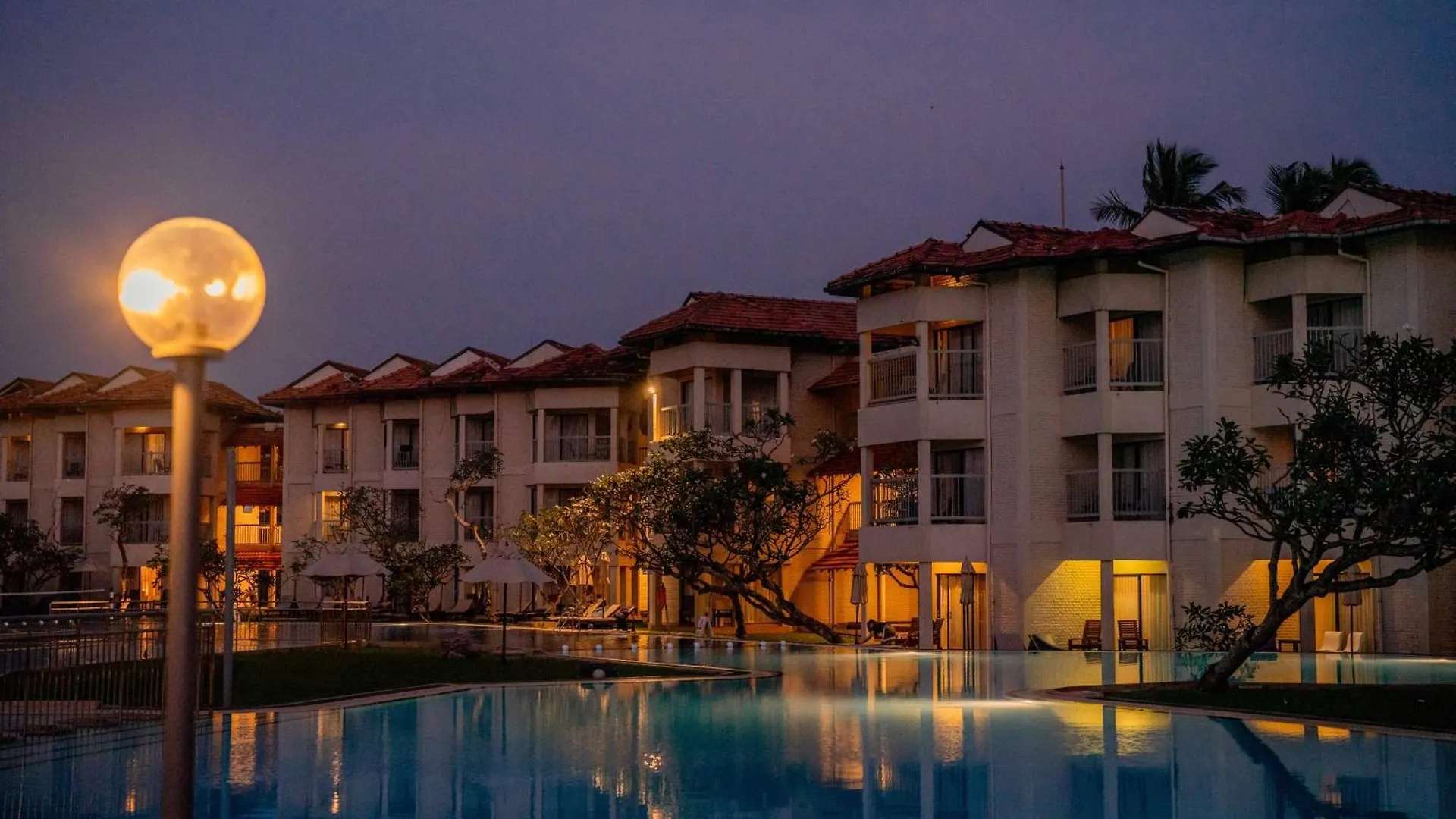 Resort Club Hotel Dolphin Negombo