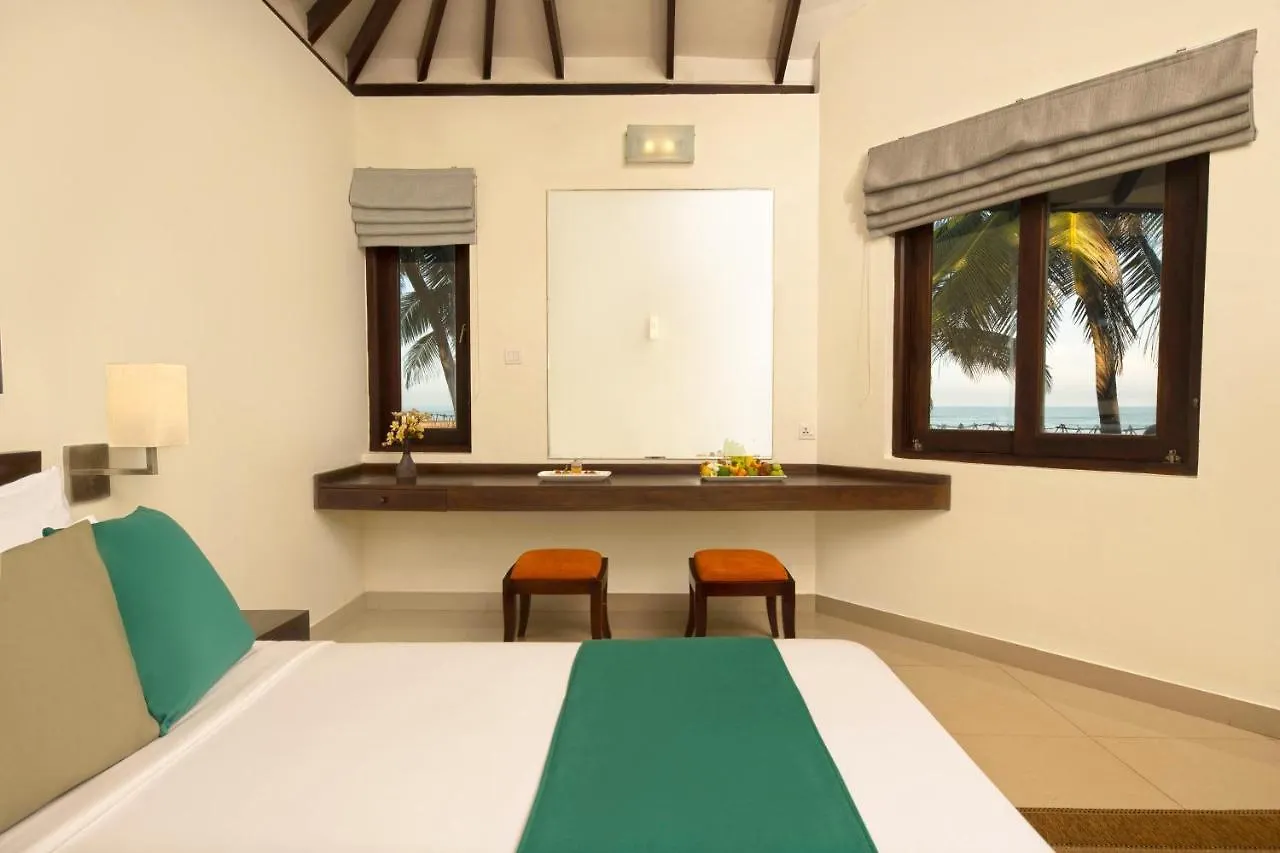 Club Hotel Dolphin Negombo 5*,