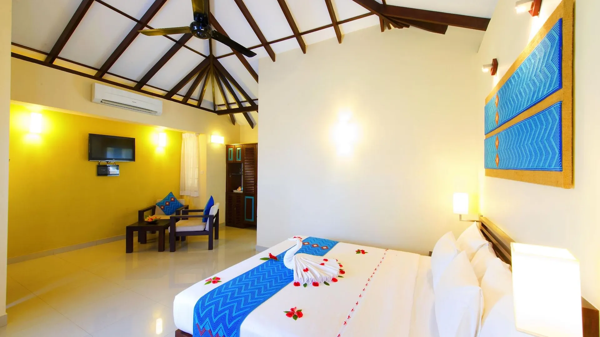 Club Hotel Dolphin Negombo
