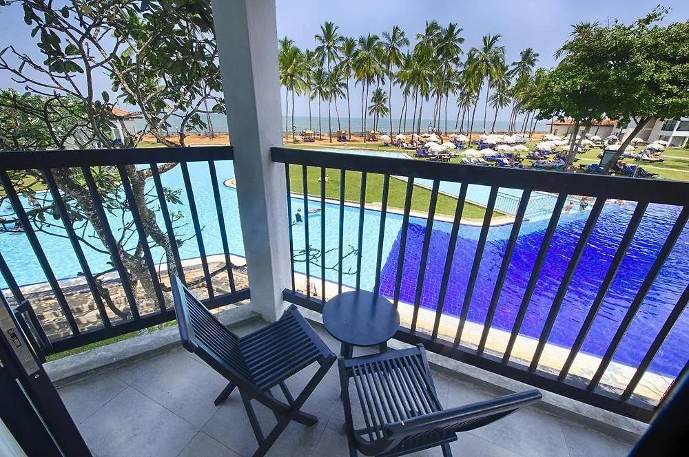 Club Hotel Dolphin Negombo Resort